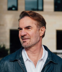 Erik Brynjolfsson headshot