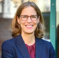 Nicola Fuchs-Schündeln headshot