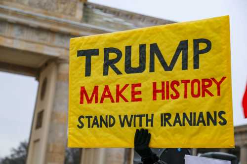 Iranian diaspora rally at Pariser Platz in front of Brandenburg Gate and US Embassy Exiled Iranians protest against the Islamic regime in Iran and appeal to Donald Trump Demands for democracy, human rights, regime change, international support.