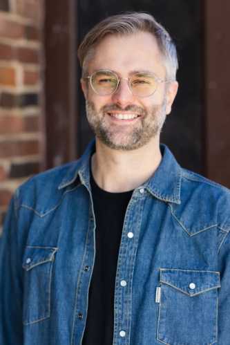 Tim Vordtriede headshot