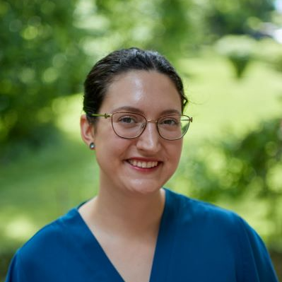 isabelle fares headshot