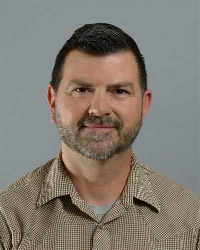 Hunter_Close headshot