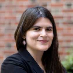 Thalia Spinrad headshot