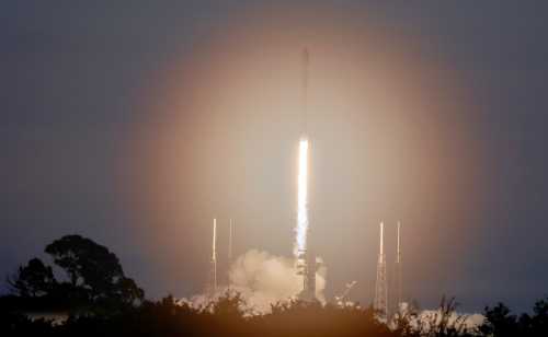 CAPE CANAVERAL SPACE FORCE STATION, FLORIDA - JUNE 08: A Spacex Falcon 9 rocket lifts off from Space Launch Complex 40 on June 08, 2026 in Cape Canaveral Space Force Station, Florida. The mission, known as Starlink 10-35, will deploy 29 Starlink satellites into orbit. Shares in Elon Musk's SpaceX are poised for a June 12th listing on Nasdaq, with a valuation of $135. (Photo by Joe Raedle/Getty Images)