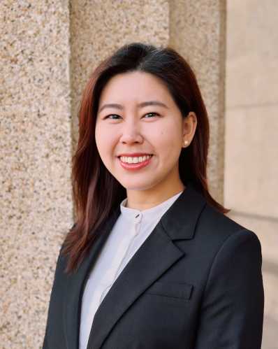 shirley xu headshot